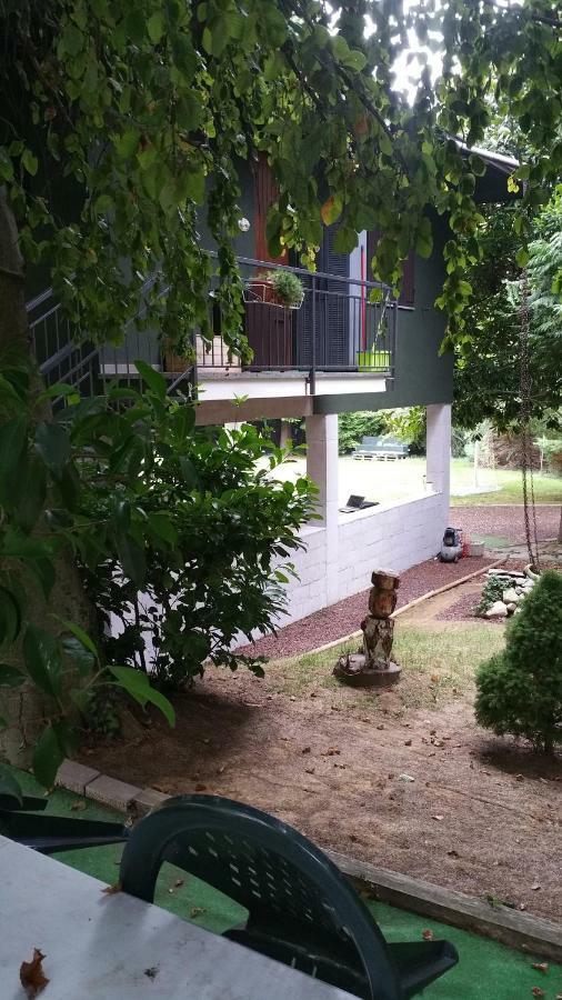 Romagnoli Family Cottage Ameno Екстериор снимка